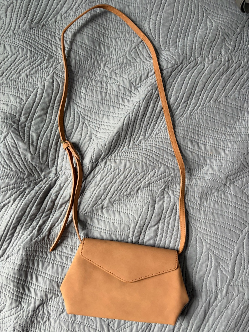 Little tan purse